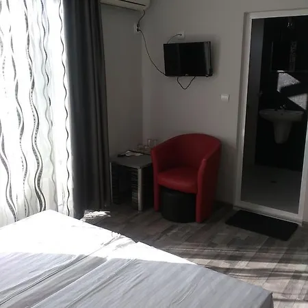 Fits Guest house